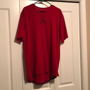 Long red Jordan tee